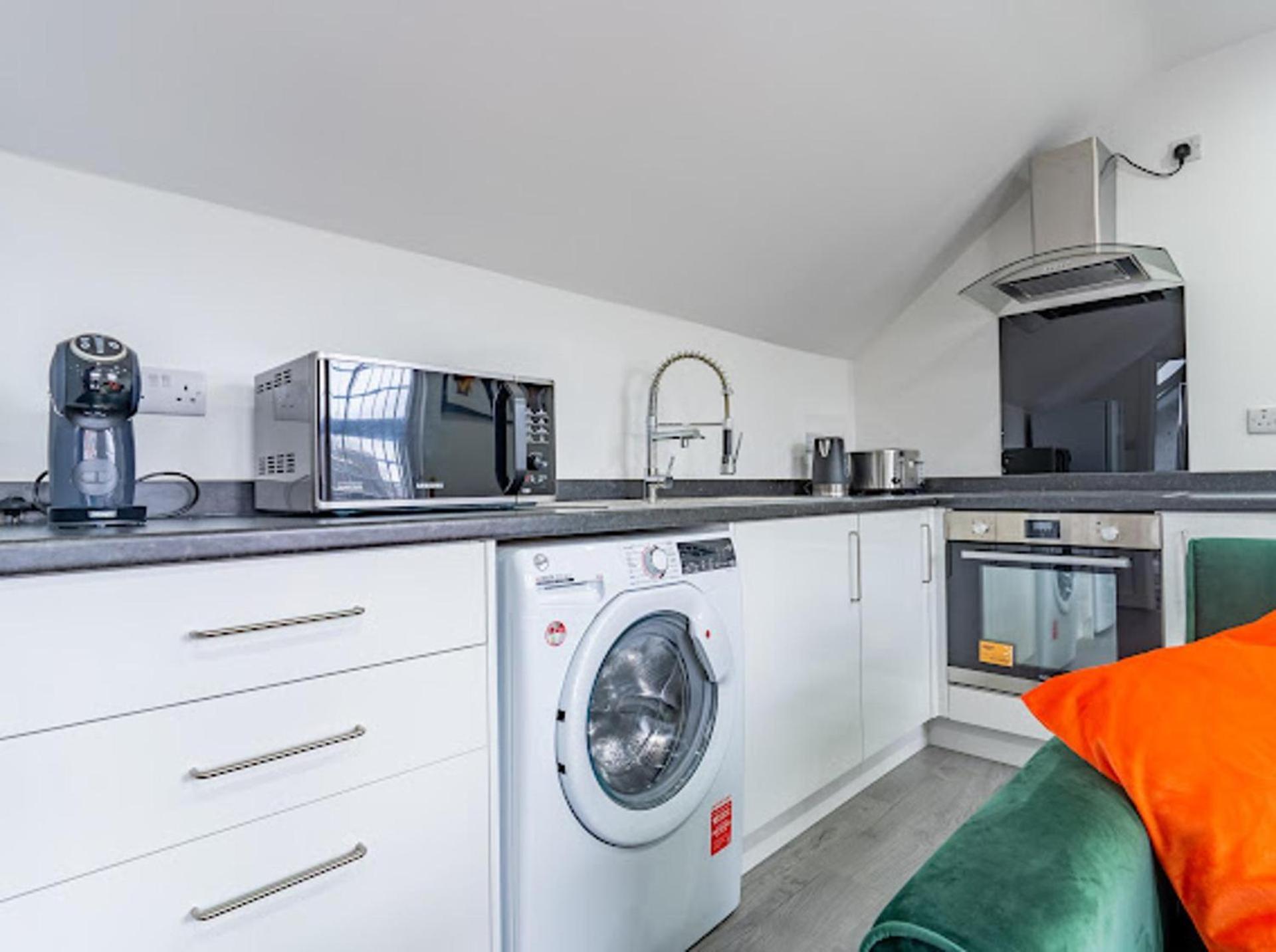 Cool Top Floor Apartment Very Near Birmingham Centre Ngoại thất bức ảnh